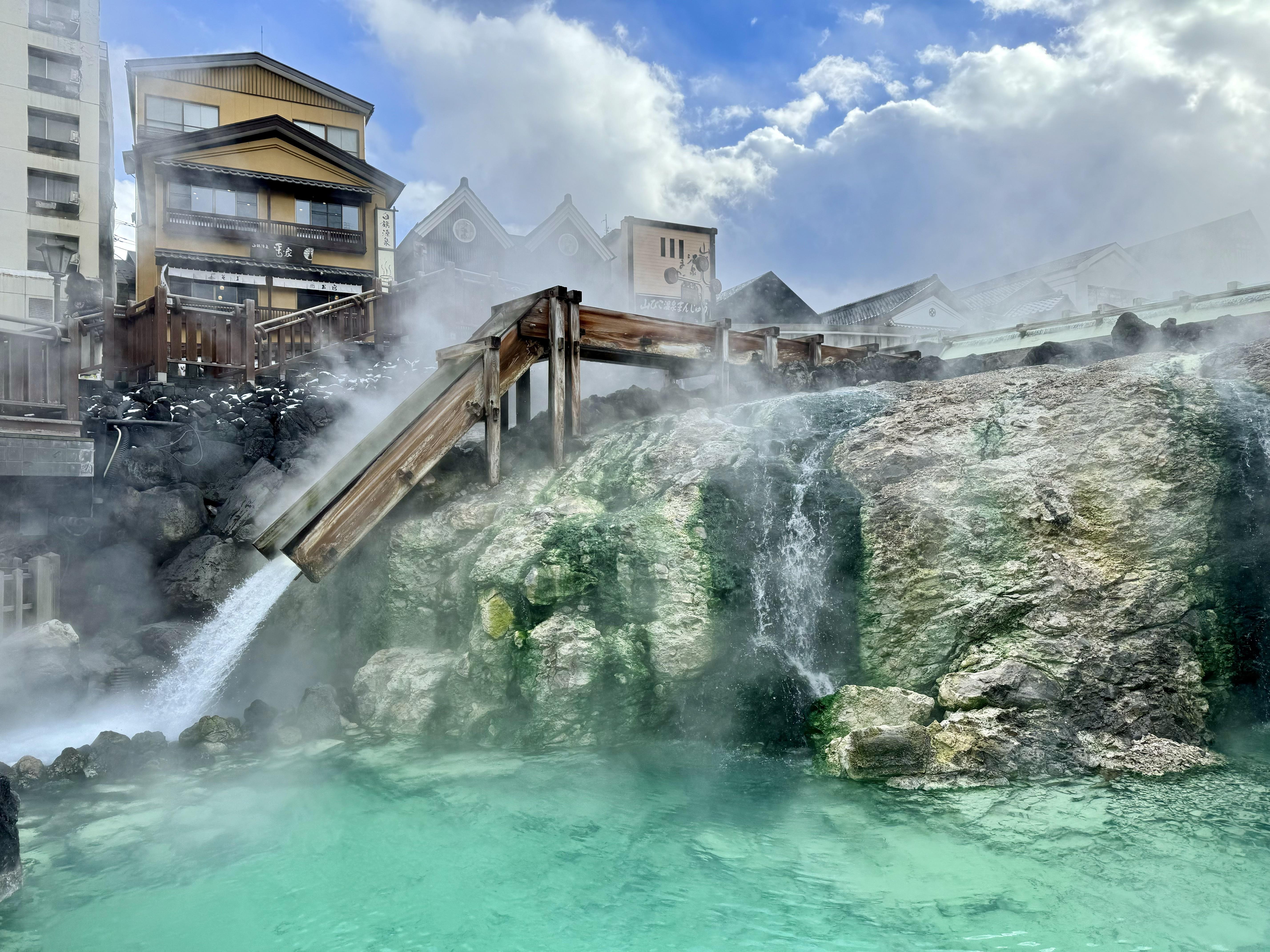 Kusatsu Onsen: Tradition, Ryokan & Hot Springs